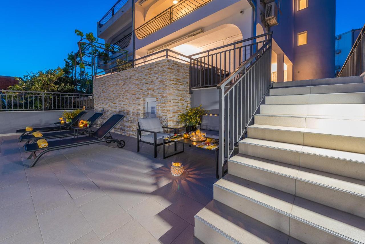 Villa Seaview With Pool - Apartment Cotton Trogir Exterior photo