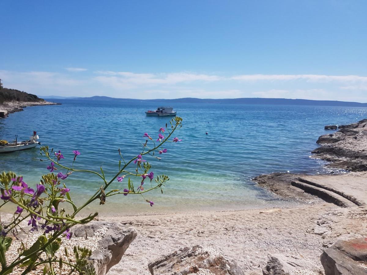 Villa Seaview With Pool - Apartment Cotton Trogir Exterior photo